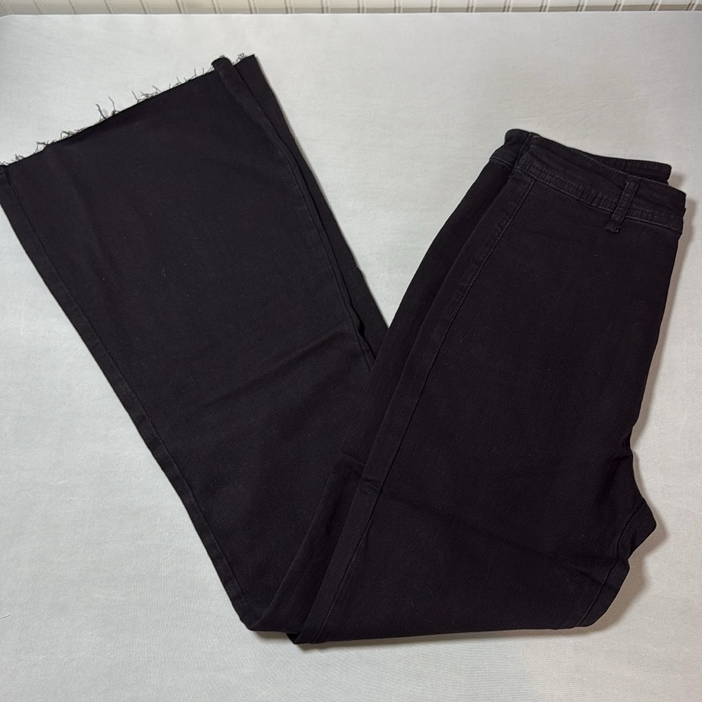 Cupshe Black Flare Wide Leg Jeans Size Small - Picture 2 of 7
